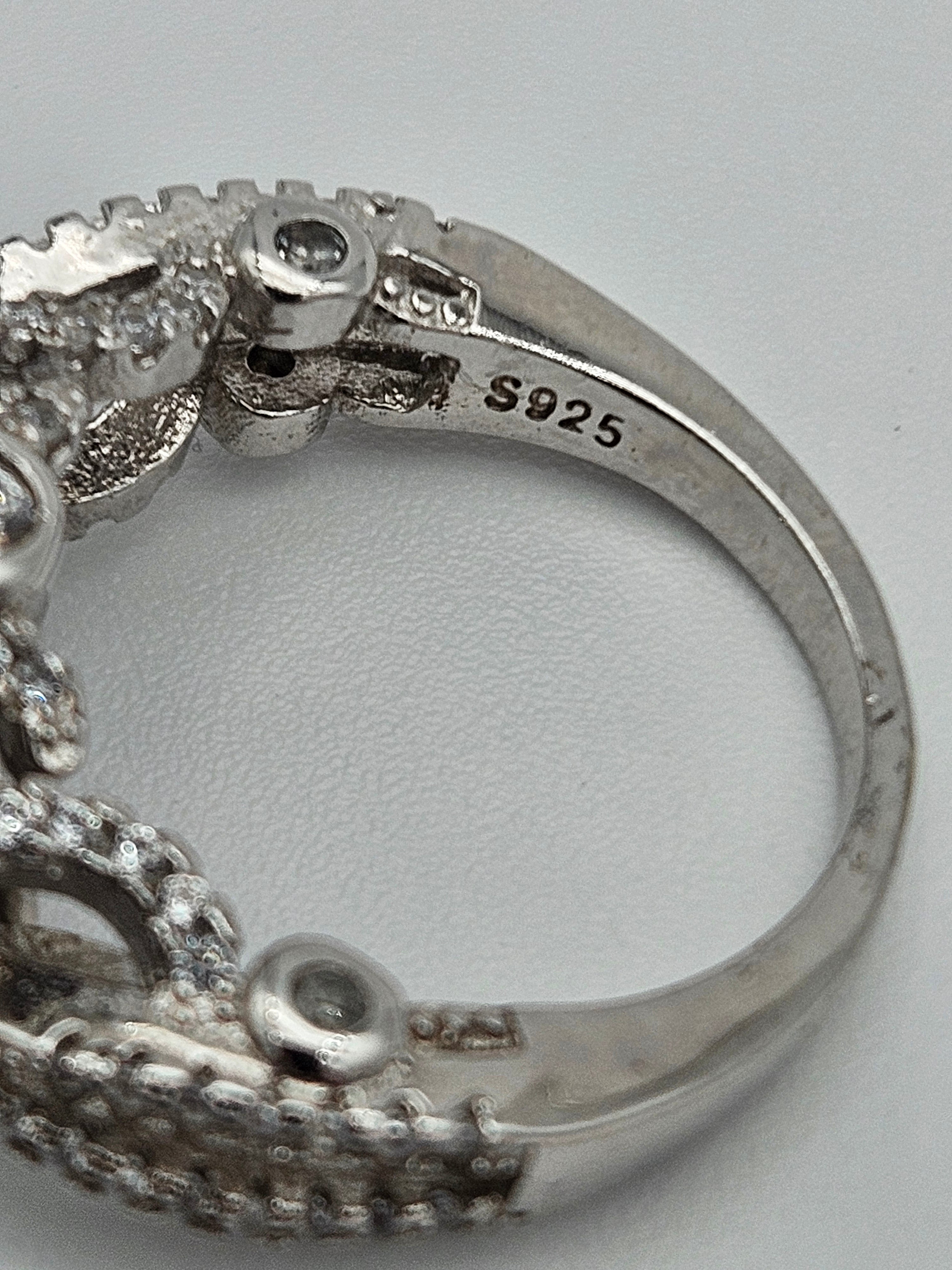 925 Sterling Silver Engagement Ring Size 6