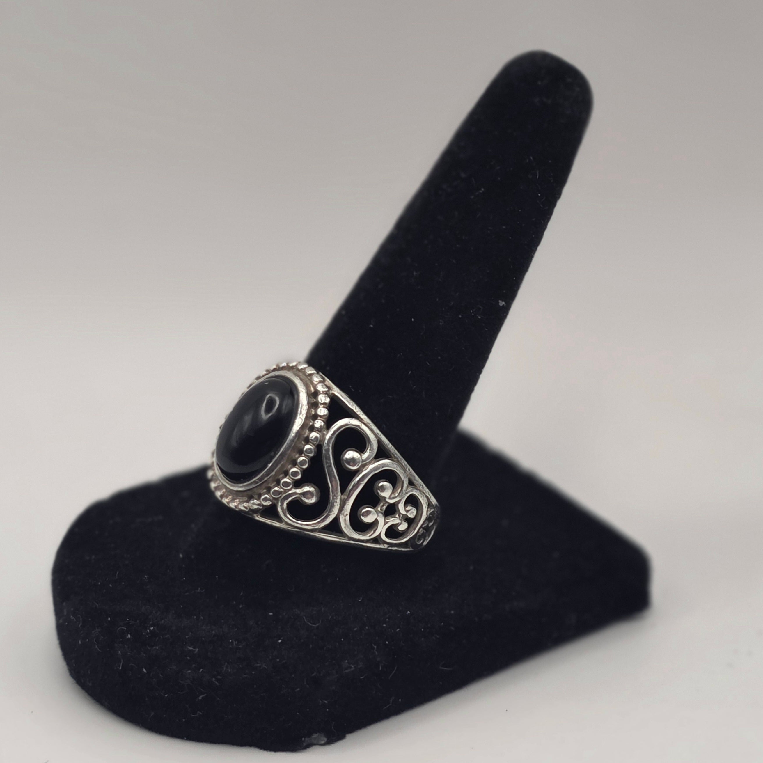 Onyx Sterling Silver 925 Filigree Ring Size 8.5