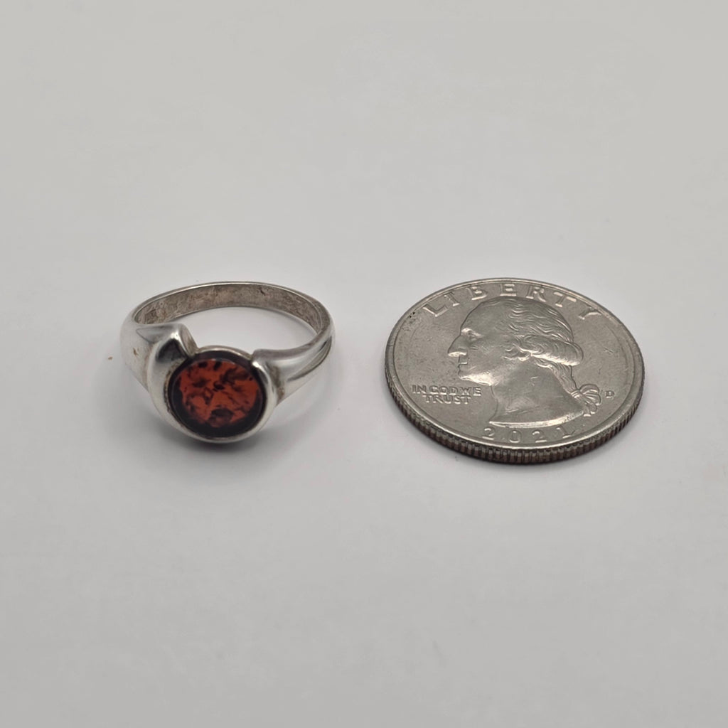 Vintage Round Baltic Amber 925 Sterling Silver Ring Size 5.5