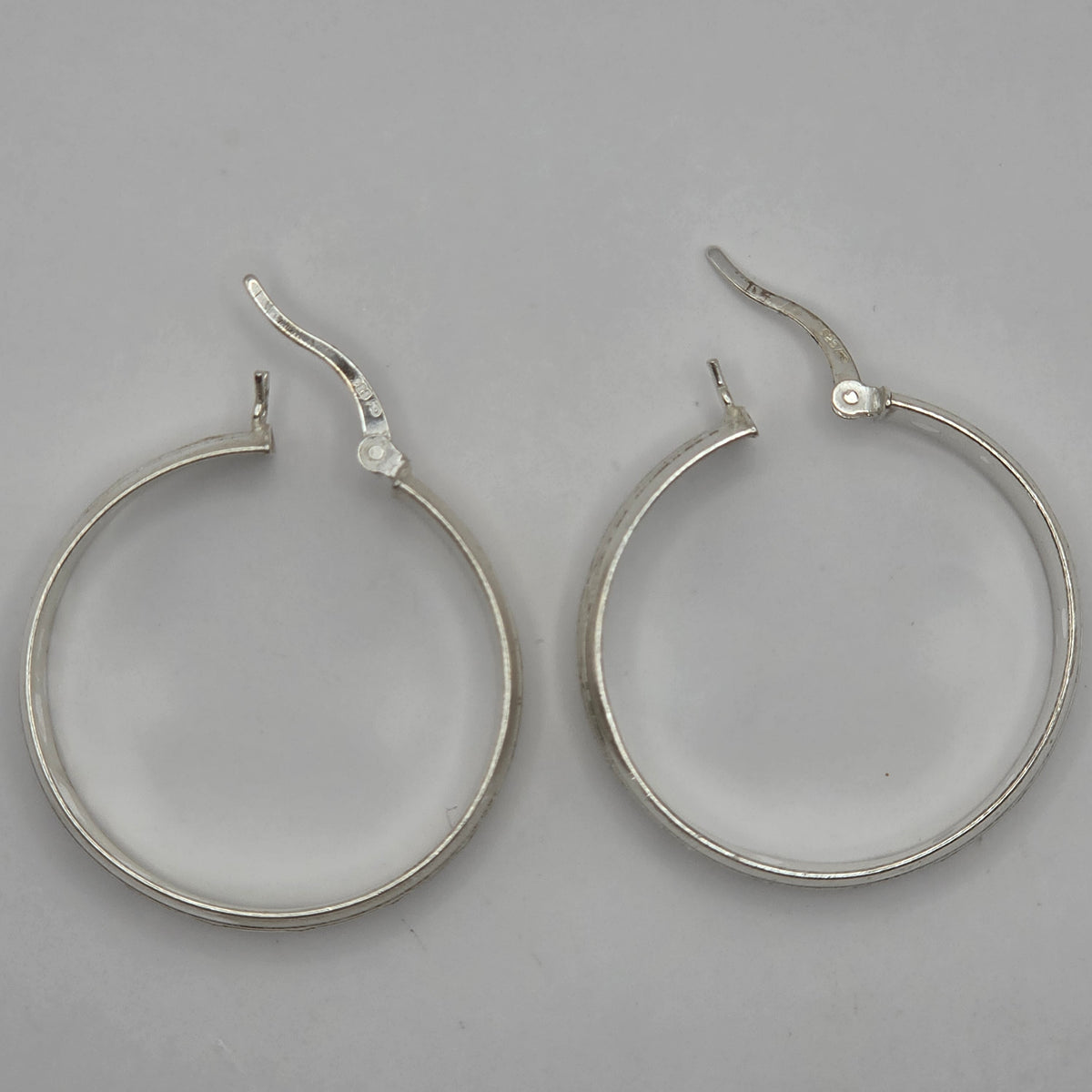 925 Sterling Silver Geometric Pattern Hoop Earrings 30mm x 5.5mm 3.71g