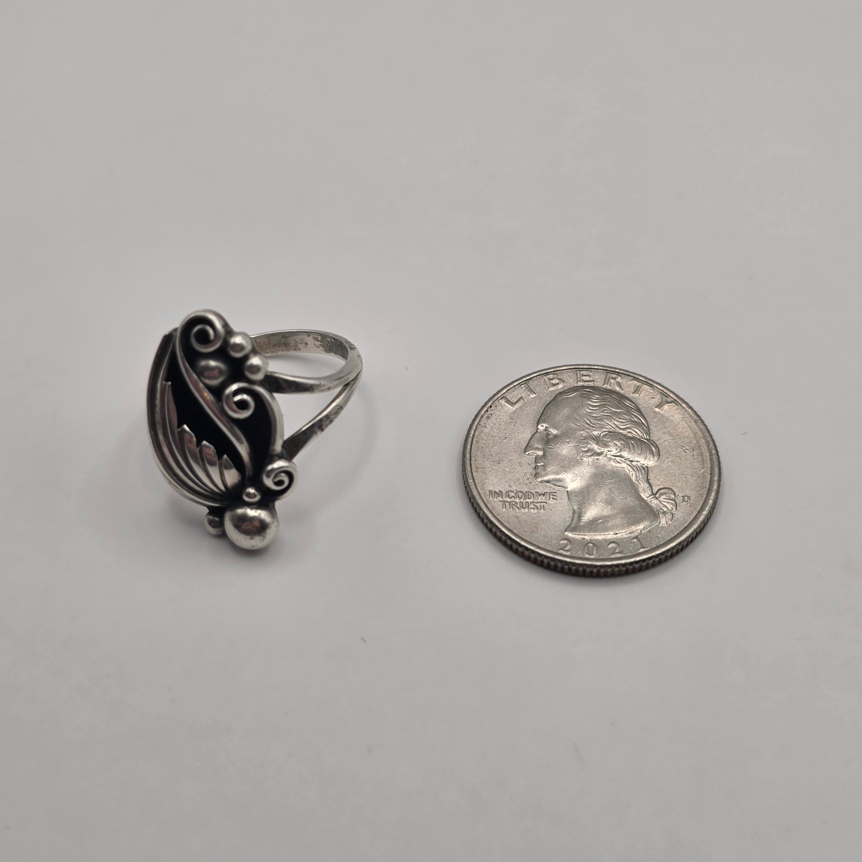 E.B. 925 Sterling Silver Native Leaf Scroll Statement Ring