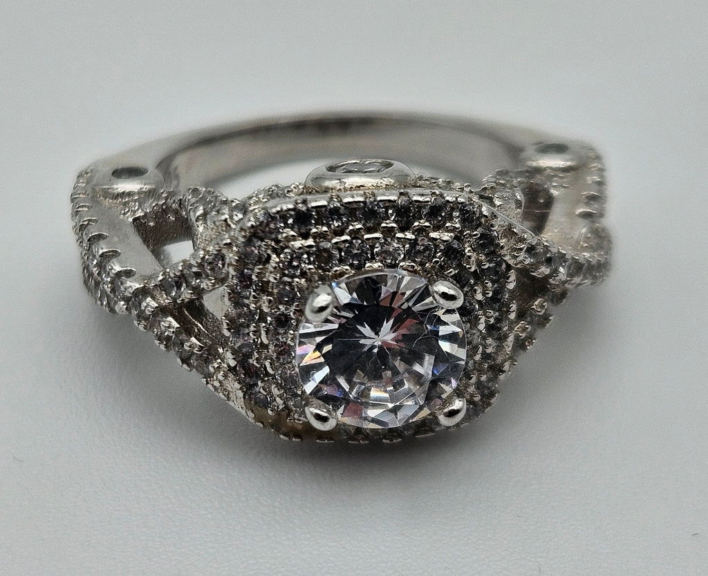 925 Sterling Silver Engagement Ring Size 6