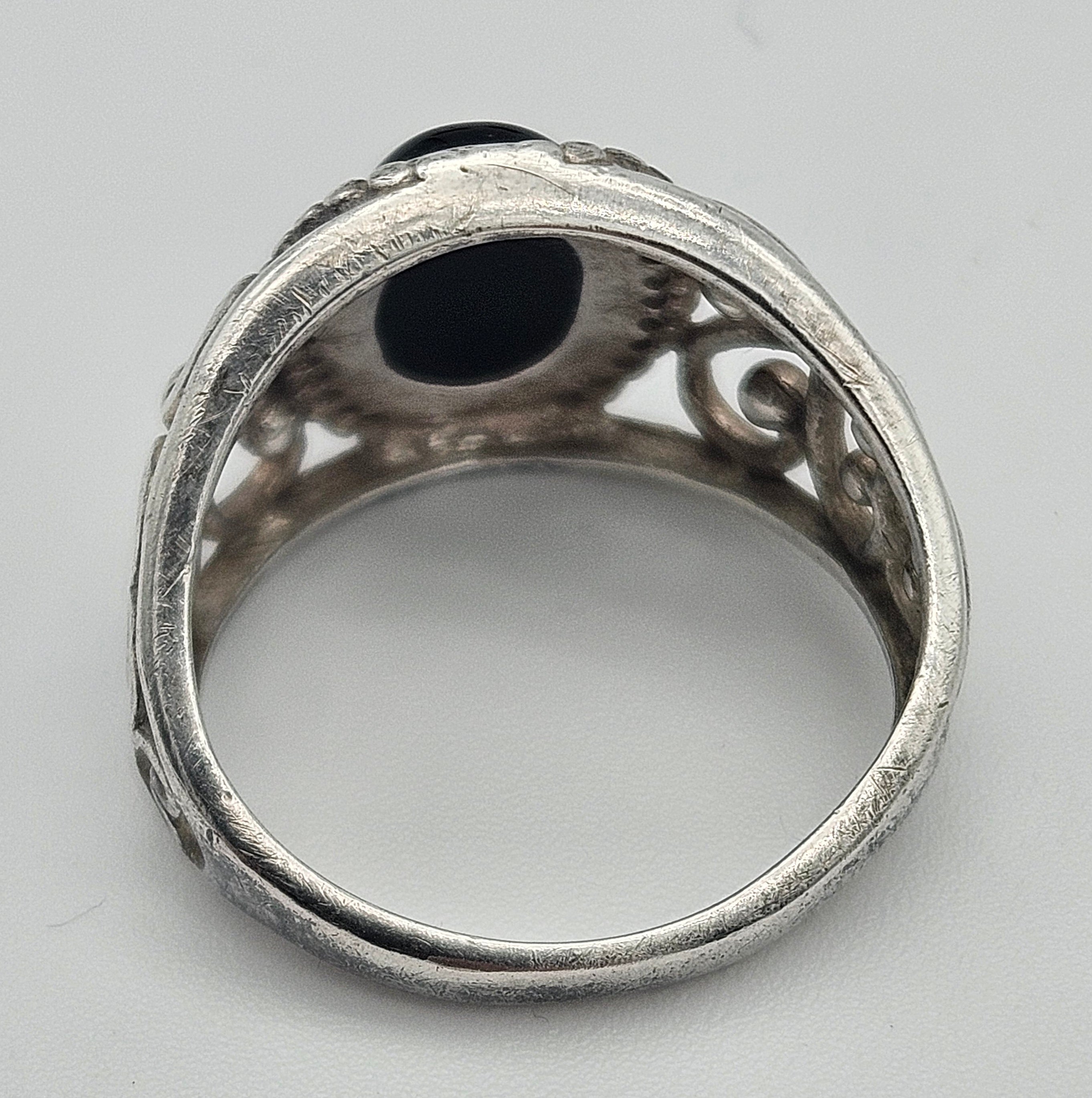 Onyx Sterling Silver 925 Filigree Ring Size 8.5