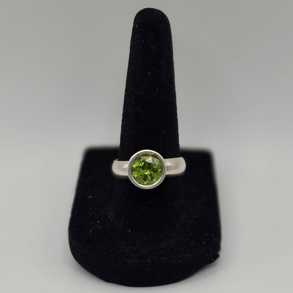 925 Sterling Silver 2ct Peridot Ring Size 7.5 Round Bezel Solitaire 6.74g