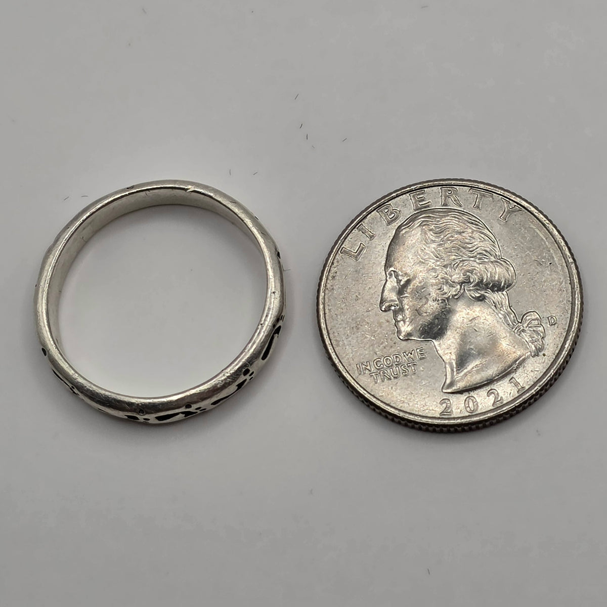 925 Sterling Silver Baby Footprints Ring Size 10 Mother’s Keepsake Stacker 3.51g
