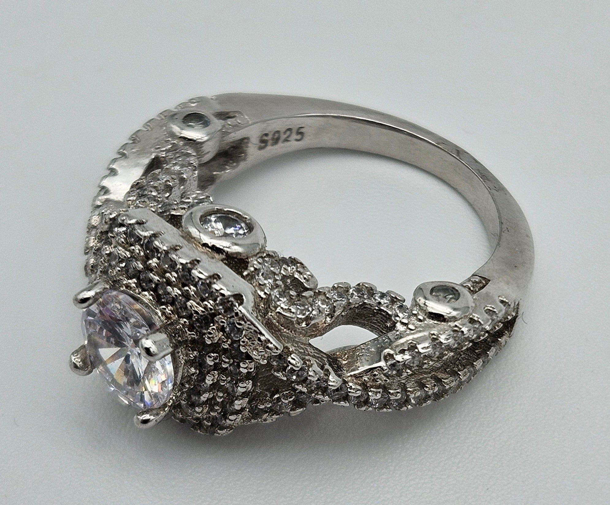 925 Sterling Silver Engagement Ring Size 6