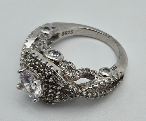 925 Sterling Silver Engagement Ring Size 6