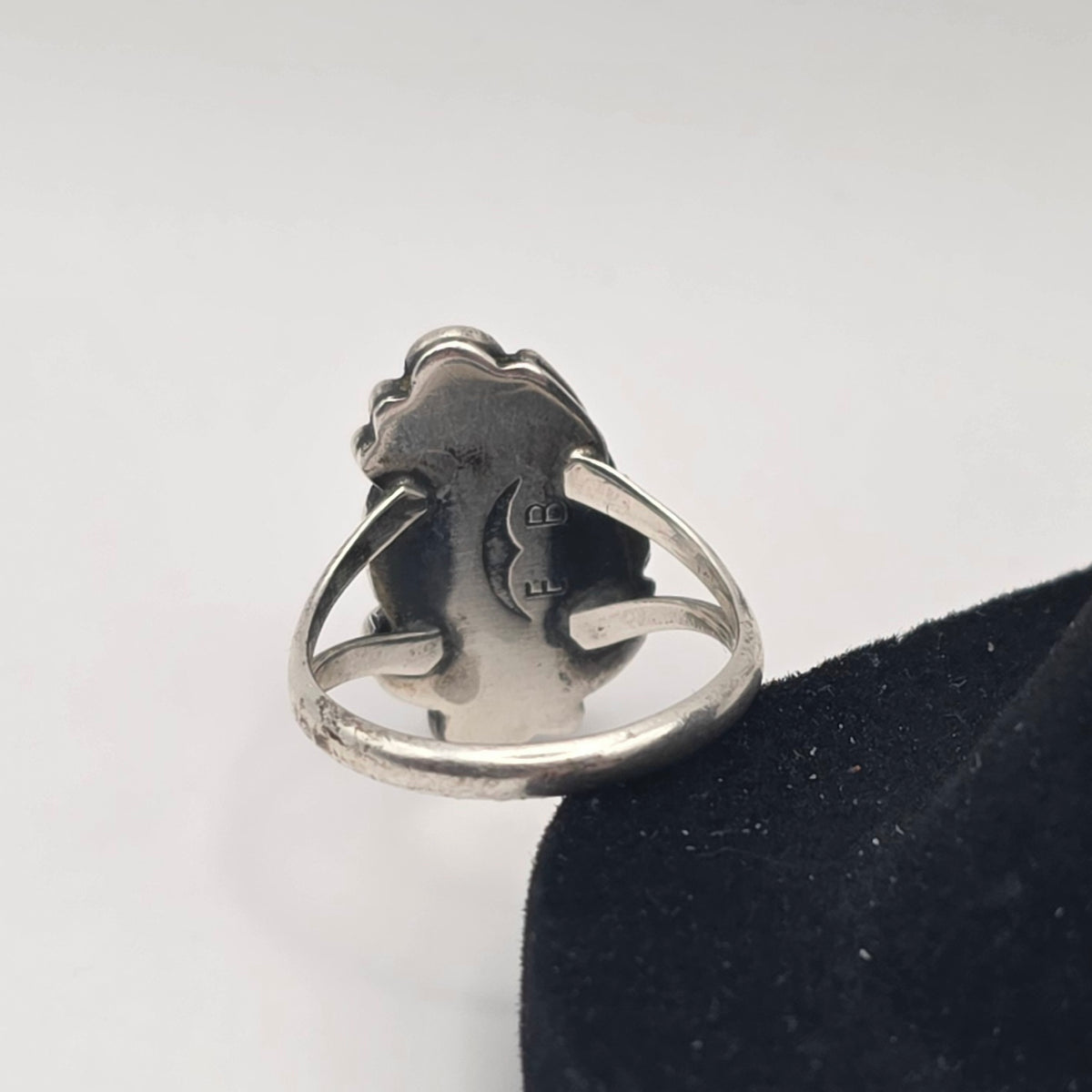 E.B. 925 Sterling Silver Native Leaf Scroll Statement Ring