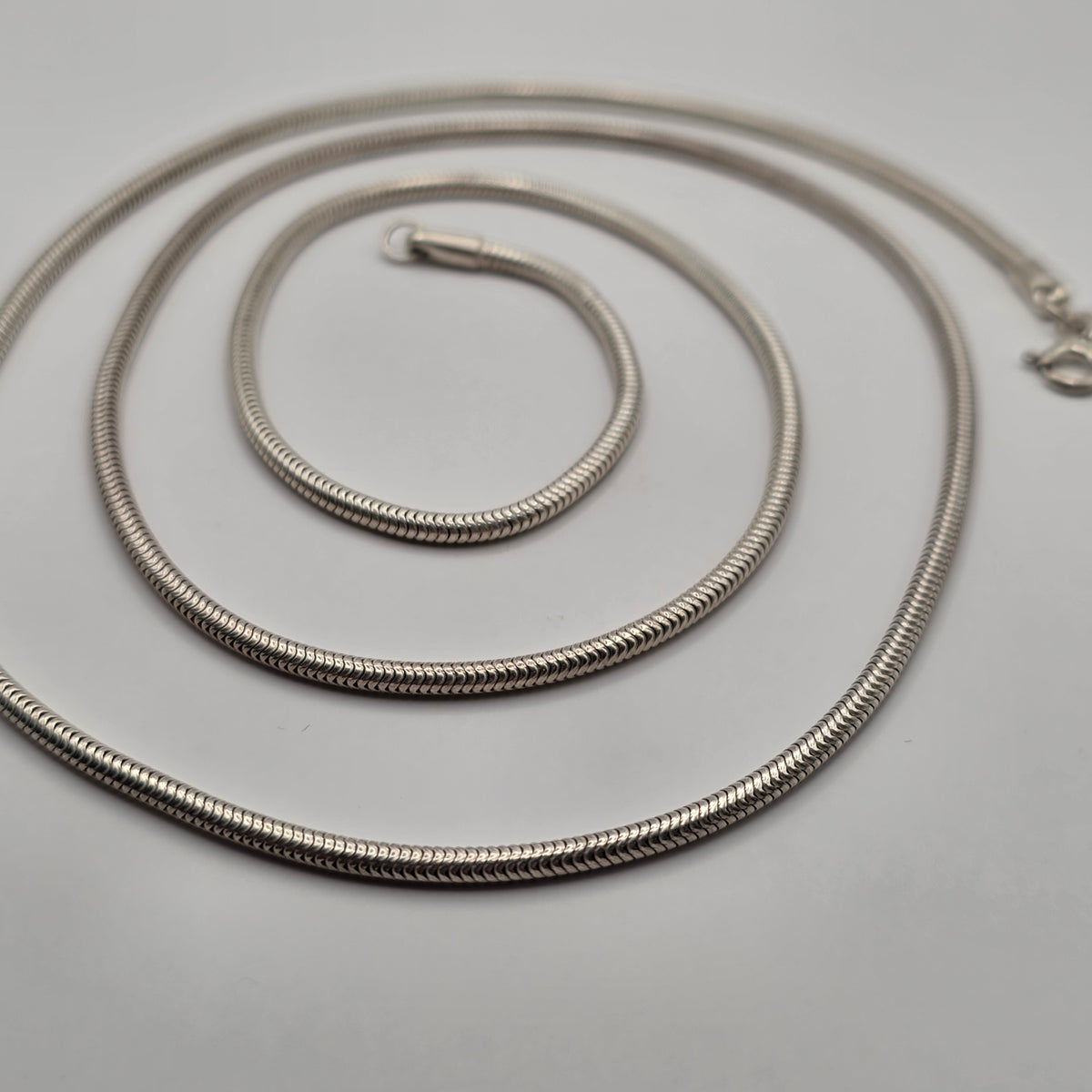 925 Sterling Silver 30" Round Snake Chain Necklace 2.3mm Heavy 22.74g