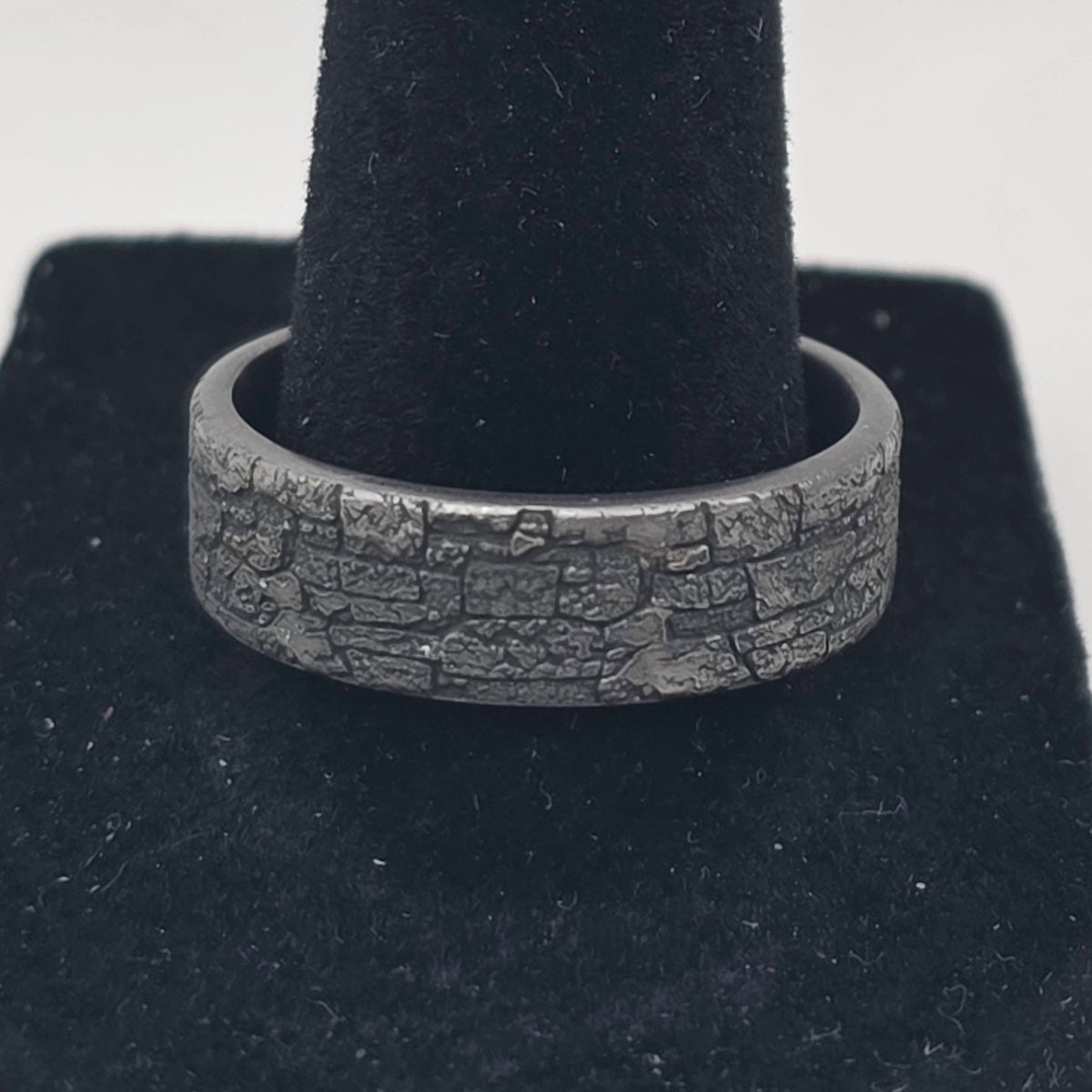 Forge Tantalum Ta73 Stonewall Men's Wedding Band Size 11