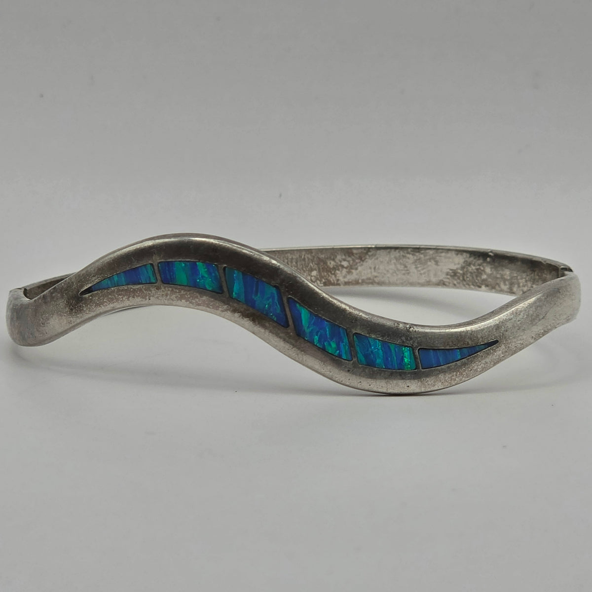 925 Sterling Silver Black Opal Inlay Wave Hinged Bangle Bracelet 7" 16.96g