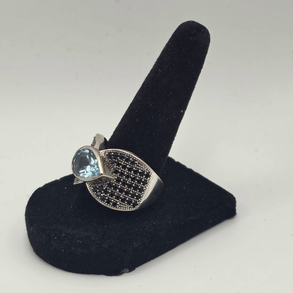 925 Sterling Silver Blue Topaz Black Onyx Statement Size 9 Ring