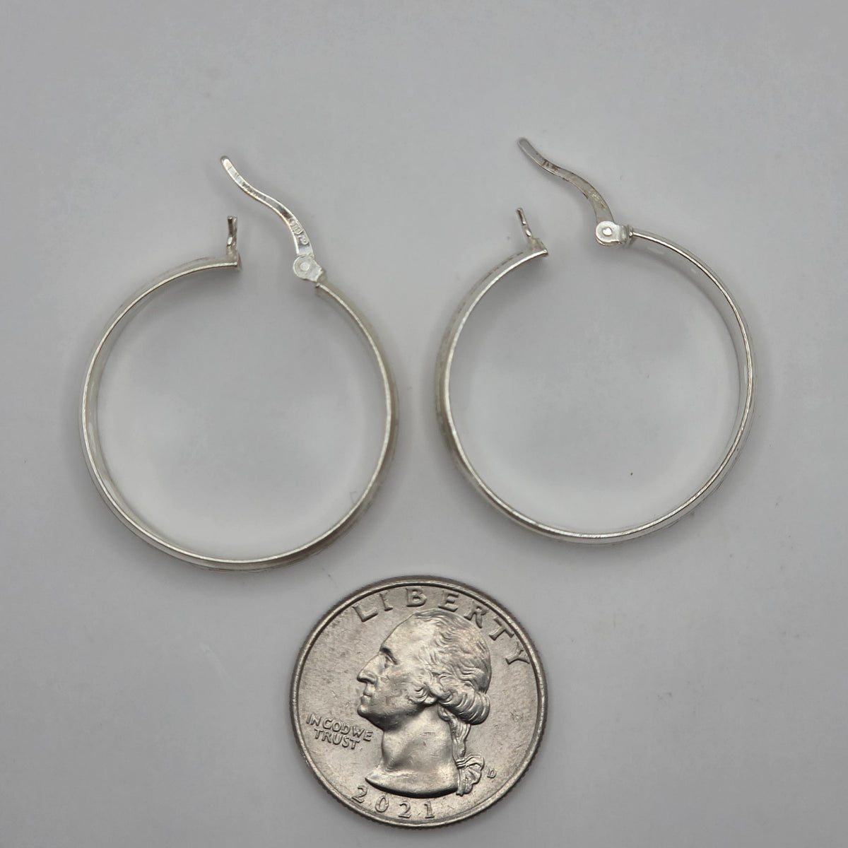 925 Sterling Silver Geometric Pattern Hoop Earrings 30mm x 5.5mm 3.71g