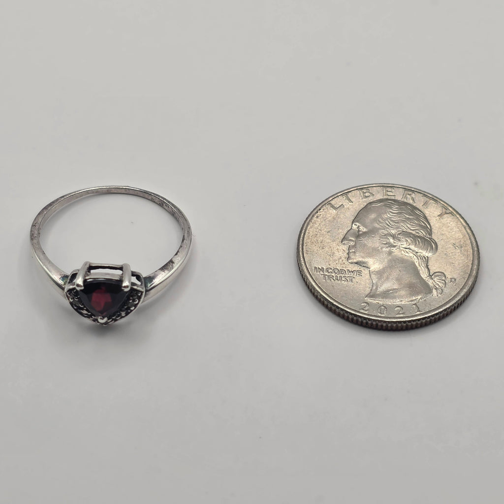 Trillian Cut Garnet 925 Sterling Silver Birthstone Ring Size 8.75