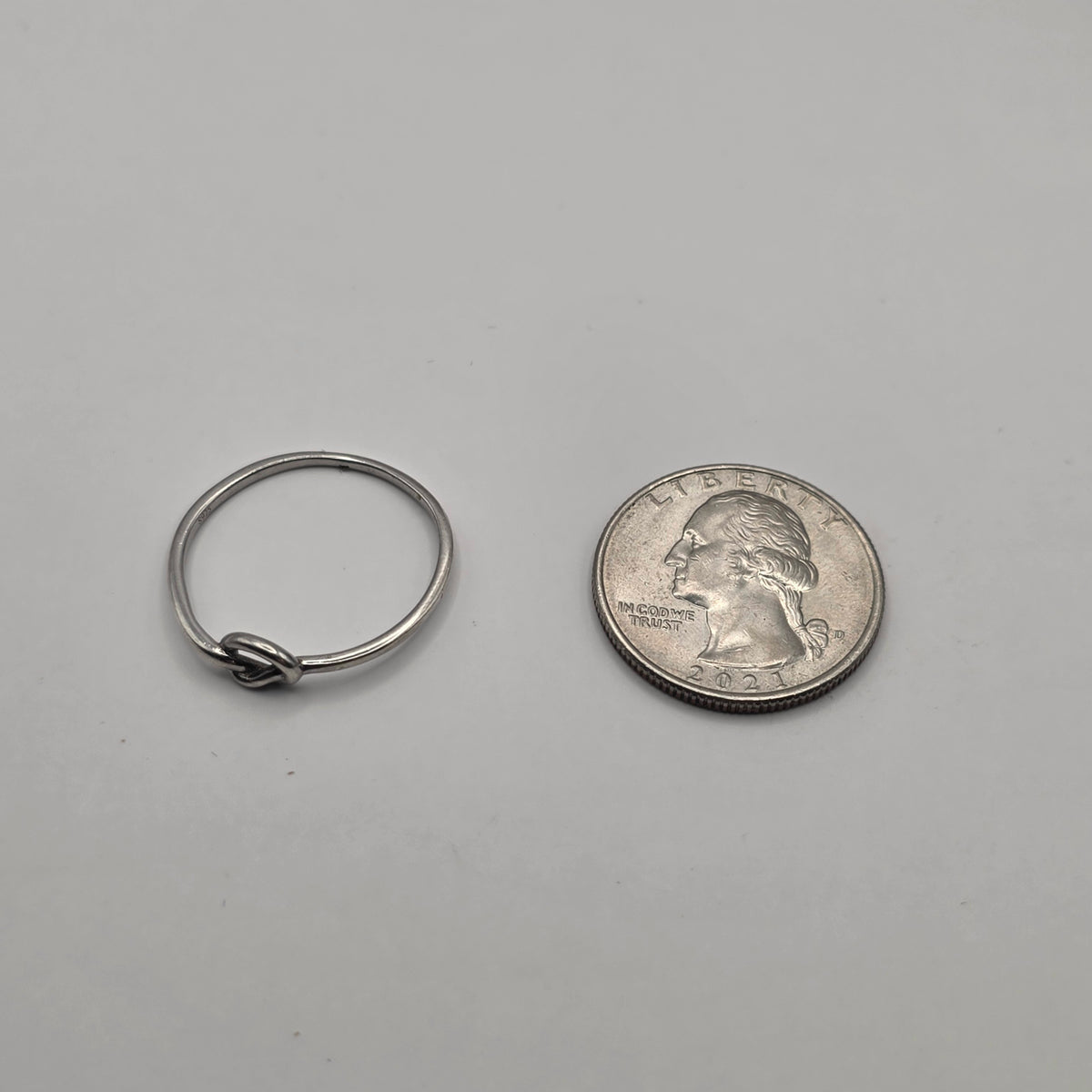925 Sterling Silver Love Knot Dainty Wire Band Ring Size 10.5 – 1.24g
