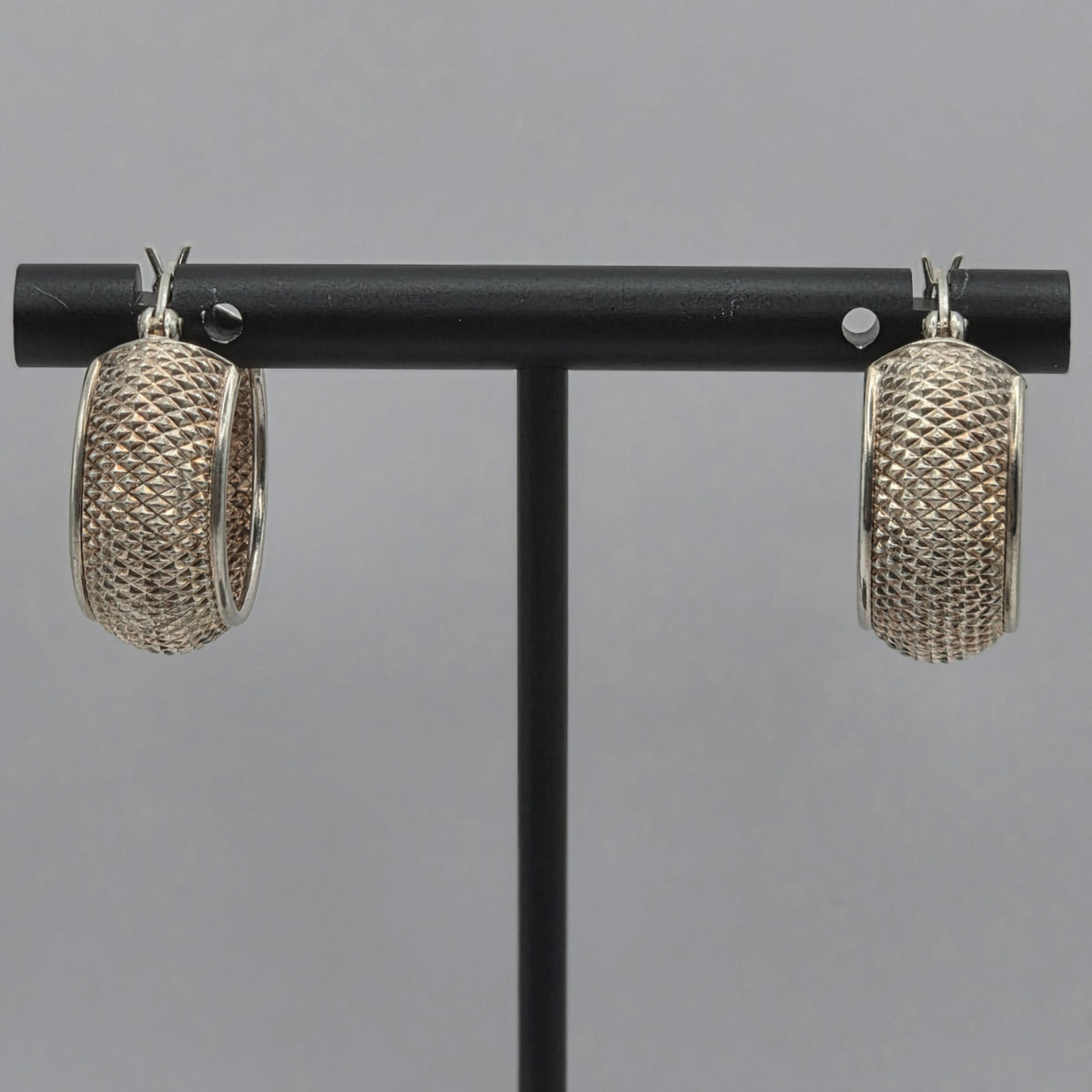 925 Sterling Silver Wide Textured Hoop Earrings Diamond Cut 20mm 3.24g